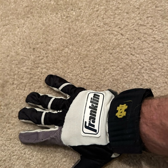 Vintage Notre Dame player gloves 1996 size XXXL worn by a Defensive Lineman &NFL - Picture 7 of 9